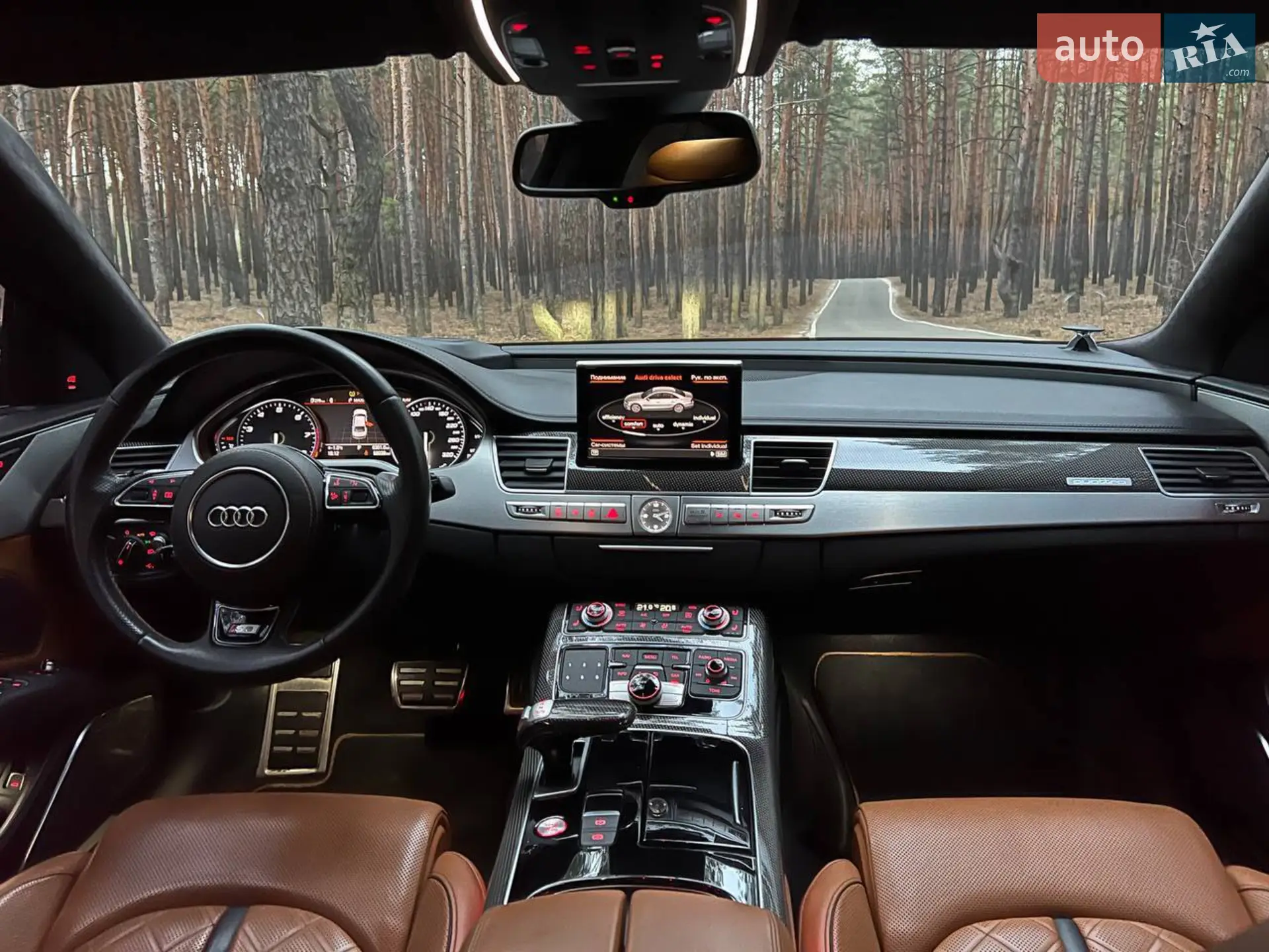 2017 Audi S8 - мініатюра 14
