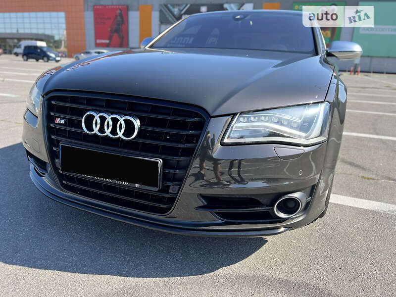2013 Audi S8, VIN WAUZZZ4HXDN035250:plate — zdjęcie 1 (autoria)