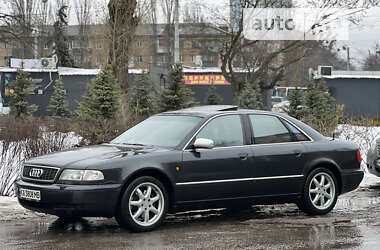 Седан Audi S8 1998 в Киеве