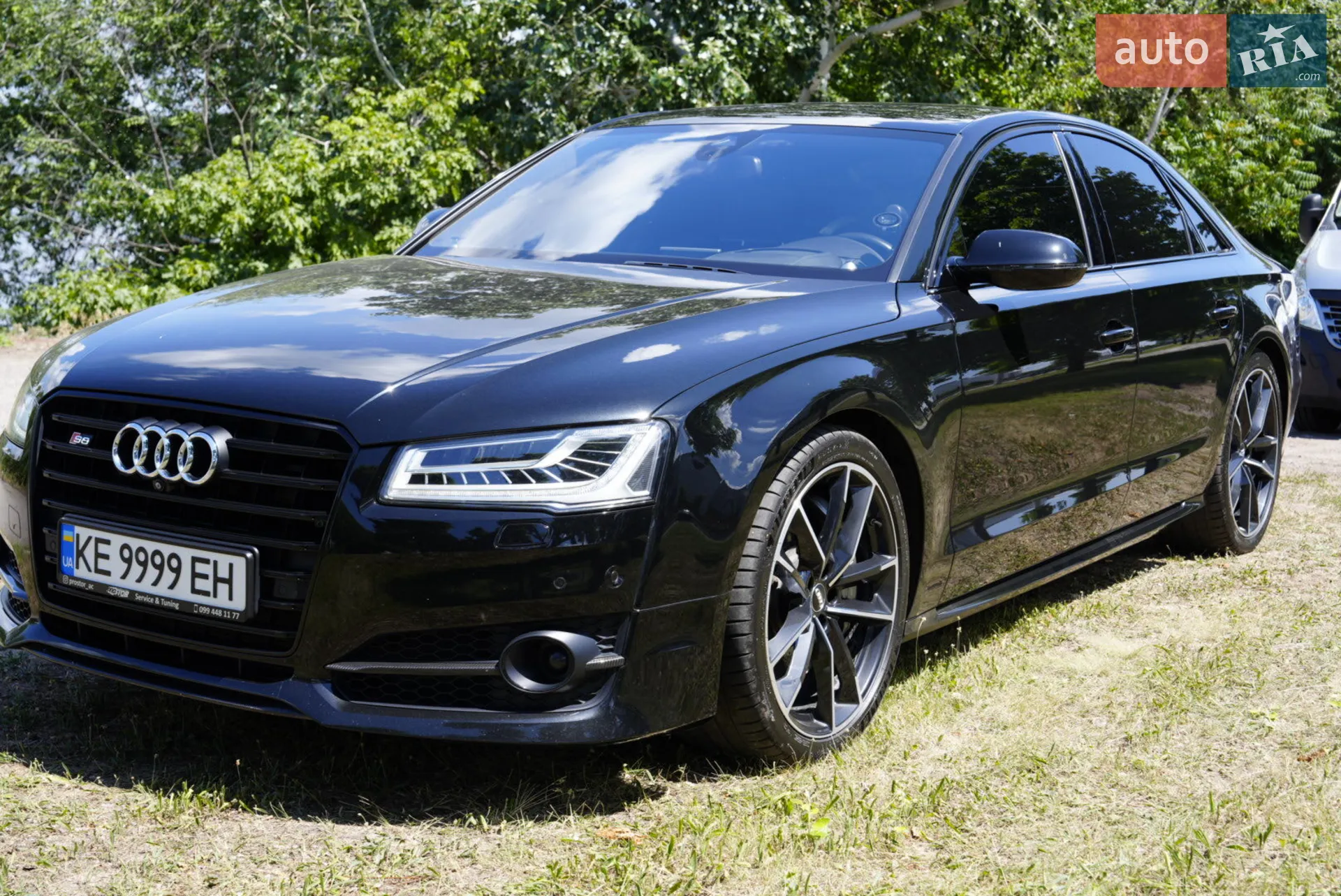 2017 Audi S8 - мініатюра 3