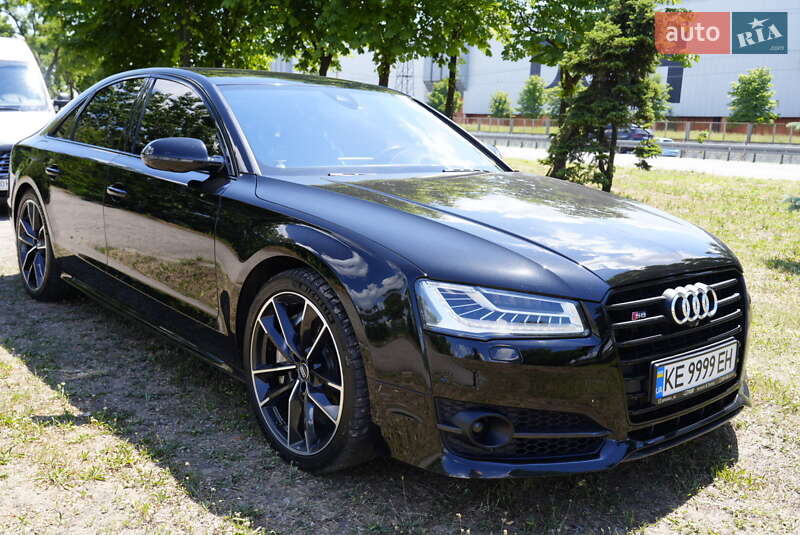 Седан Audi S8 2017 в Днепре