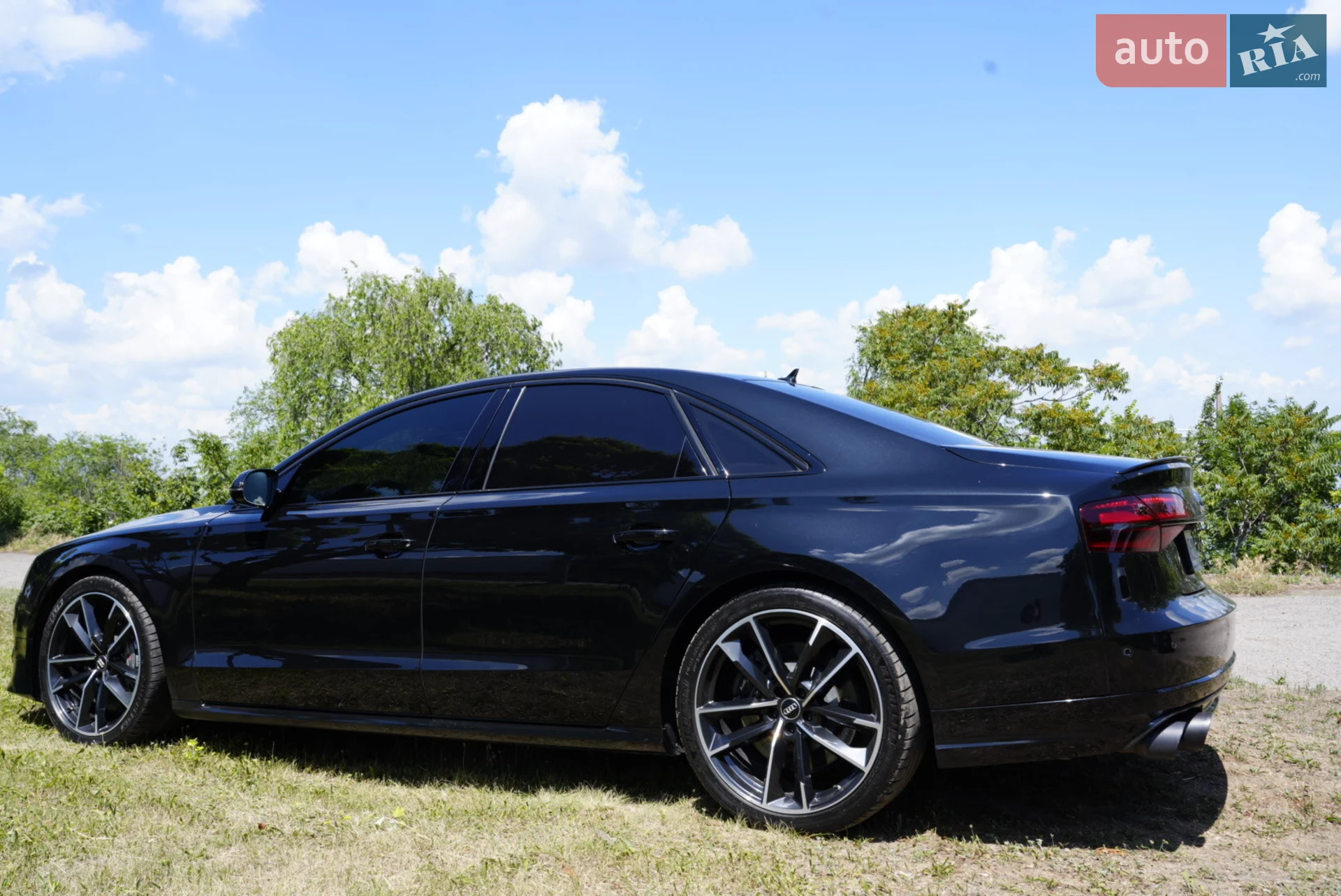 2017 Audi S8 - мініатюра 14