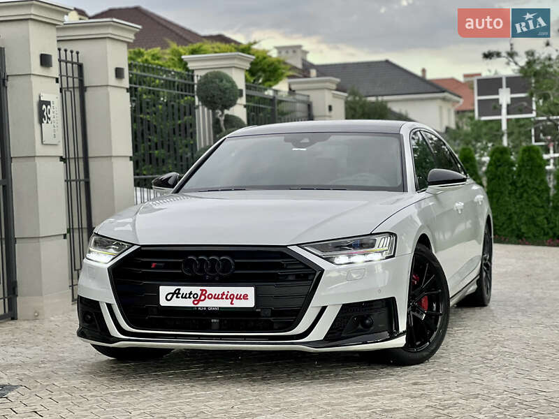 Седан Audi S8 2020 в Одесі
