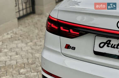 Седан Audi S8 2020 в 