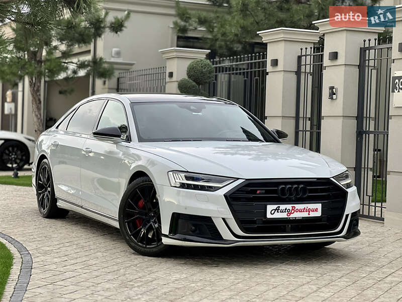 Седан Audi S8 2020 в Одесі