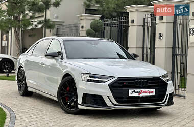 Седан Audi S8 2020 в 
