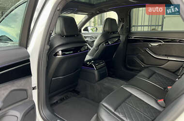 Седан Audi S8 2020 в 