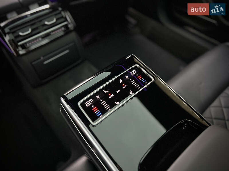 Седан Audi S8 2020 в Одесі