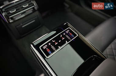 Седан Audi S8 2020 в 