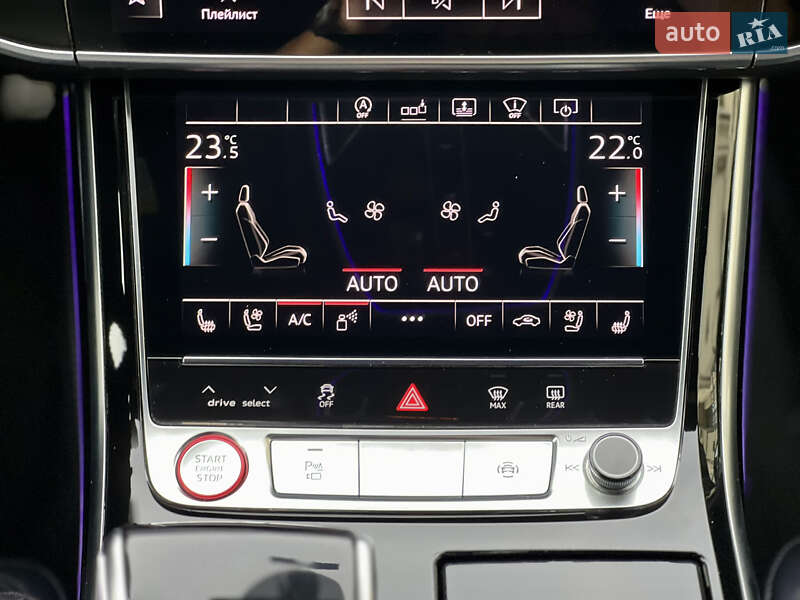 Седан Audi S8 2020 в Одесі