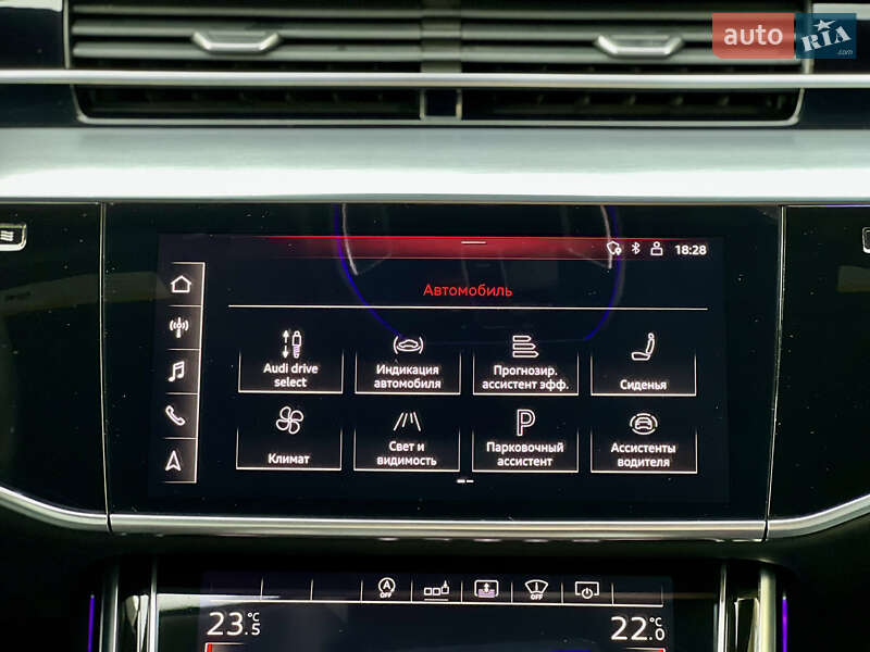 Седан Audi S8 2020 в Одесі