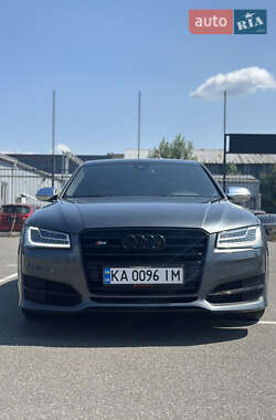 Седан Audi S8 2014 в 