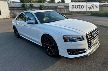 Седан Audi S8 2014 в Києві