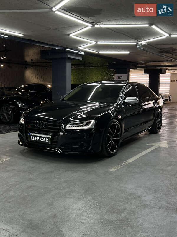 Седан Audi S8 2016 в Одессе