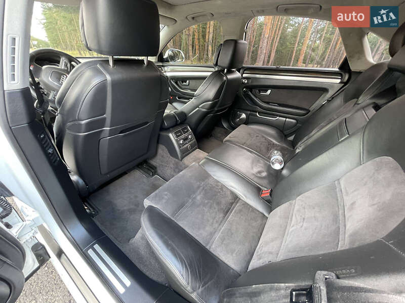 Седан Audi S8 2008 в Одессе