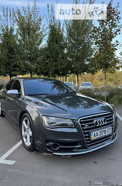 Седан Audi S8 2013 в Києві