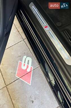 Седан Audi S8 2022 в 