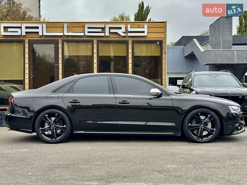 Седан Audi S8 2015 в Києві