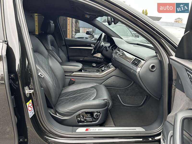 Седан Audi S8 2015 в Києві