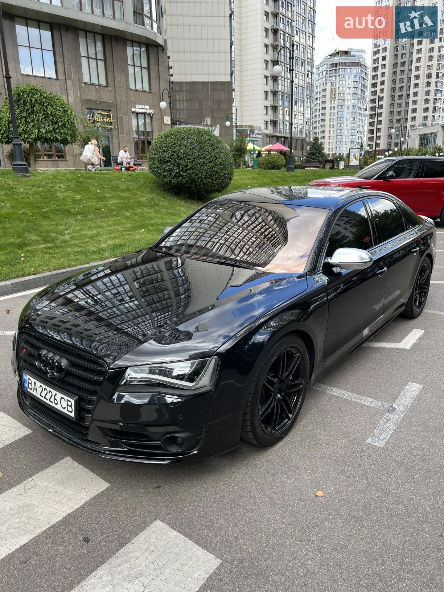 2012 Audi S8 - мініатюра 29