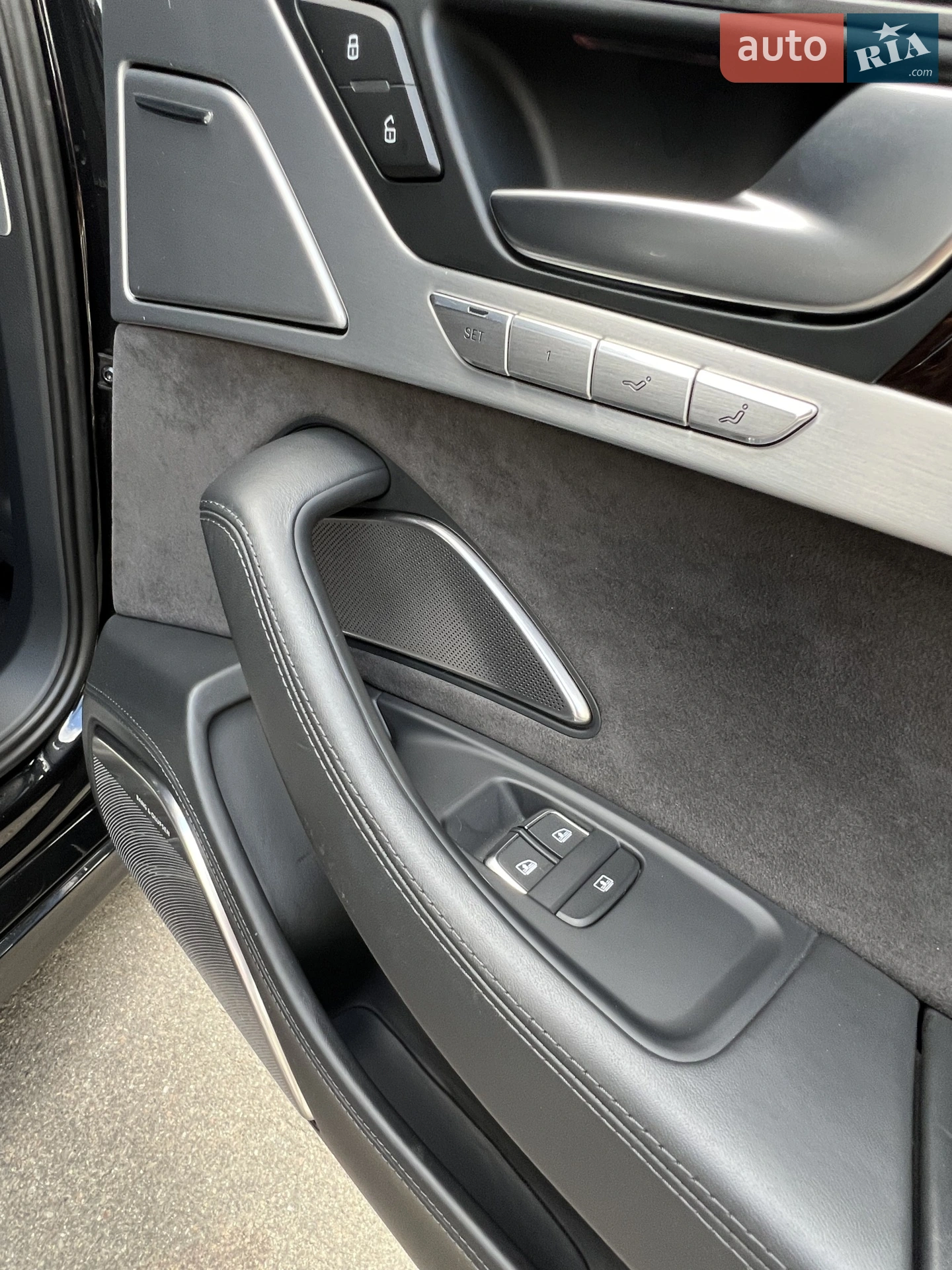 2012 Audi S8 - мініатюра 39