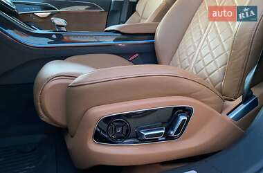Седан Audi S8 2019 в 