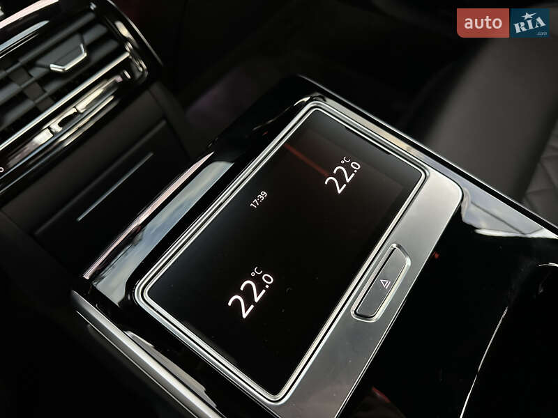 Седан Audi S8 2021 в Києві
