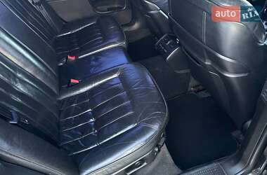 Седан Audi S8 2000 в 
