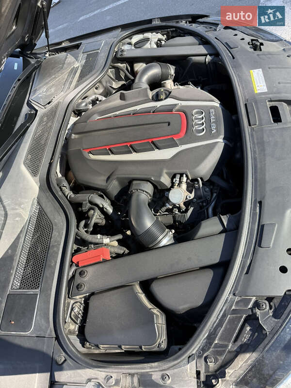 Седан Audi S8 2016 в Киеве фото 16 Седан Audi S8 2016 в Киеве