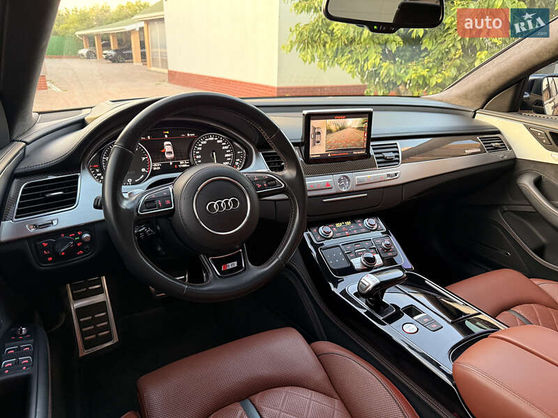 Седан Audi S8 2016 в Одессе