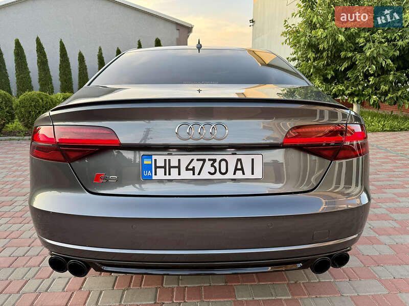 Седан Audi S8 2016 в Одессе