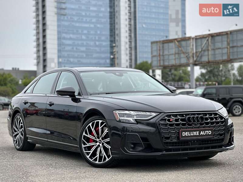 Седан Audi S8 2022 в Киеве