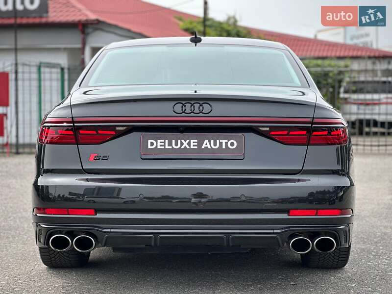 Седан Audi S8 2022 в Киеве