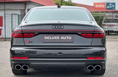 Седан Audi S8 2022 в 