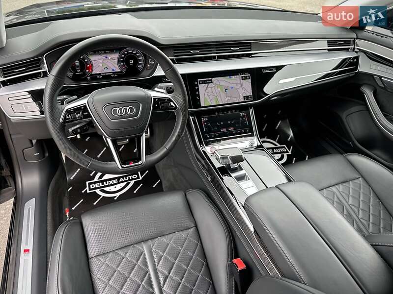 Седан Audi S8 2022 в Киеве