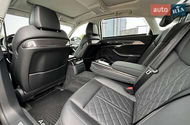 Седан Audi S8 2022 в 