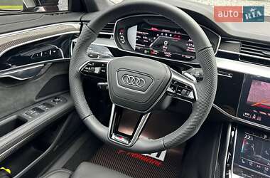 Седан Audi S8 2025 в 