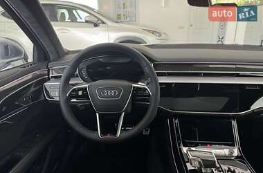 Седан Audi S8 2024 в 