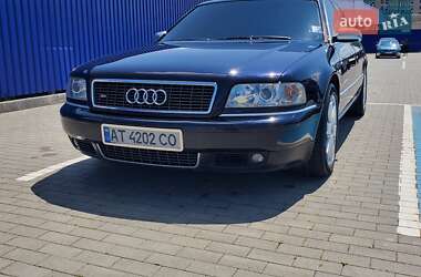 Седан Audi S8 1999 в 