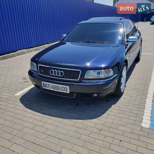 Седан Audi S8 1999 в Калуші
