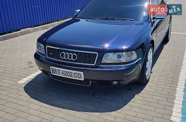 Седан Audi S8 1999 в 