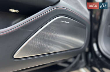 Седан Audi S8 2016 в 