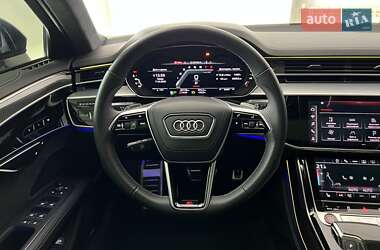 Седан Audi S8 2022 в 