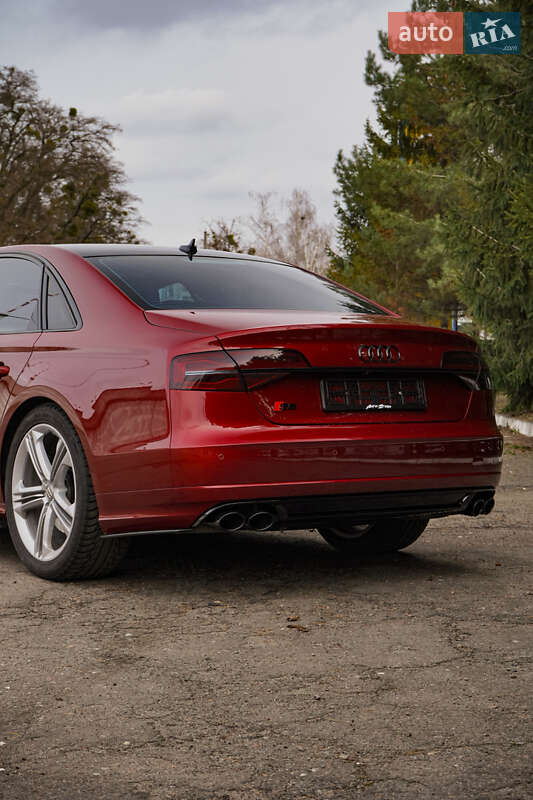 Седан Audi S8 2014 в Киеве