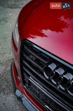Седан Audi S8 2014 в 