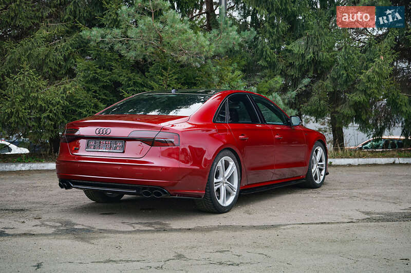 Седан Audi S8 2014 в Киеве