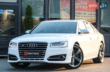 Audi S8 2014