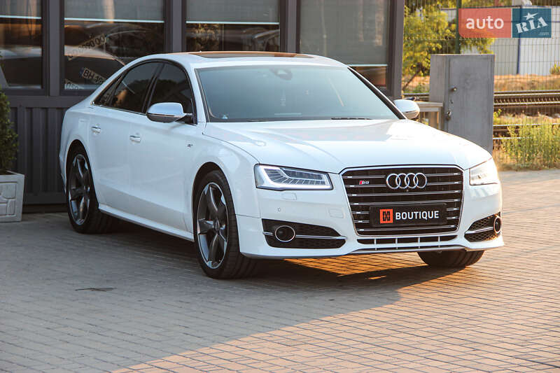 Седан Audi S8 2014 в Одессе