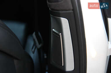 Седан Audi S8 2014 в 