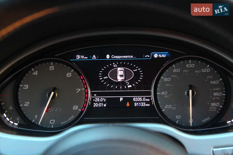 Седан Audi S8 2014 в Одессе